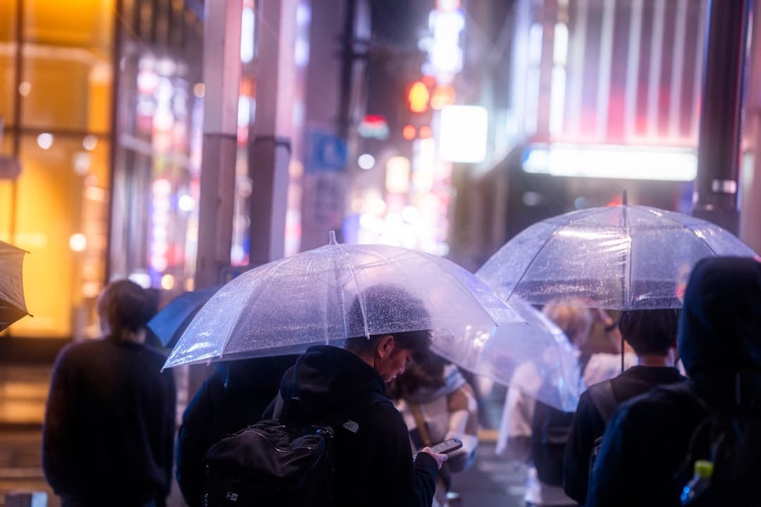 国乒队员机场露脸 王楚钦与肖战忘年交引重视